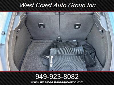 2013 Volkswagen Beetle 2.5L PZEV   - Photo 8 - Costa Mesa, CA 92626