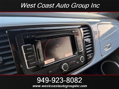 2013 Volkswagen Beetle 2.5L PZEV   - Photo 13 - Costa Mesa, CA 92626