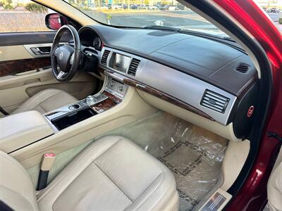 2011 Jaguar XF   - Photo 6 - Costa Mesa, CA 92626
