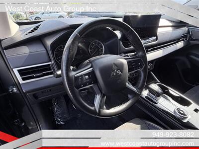 2025 Mitsubishi Outlander SE   - Photo 7 - Costa Mesa, CA 92626