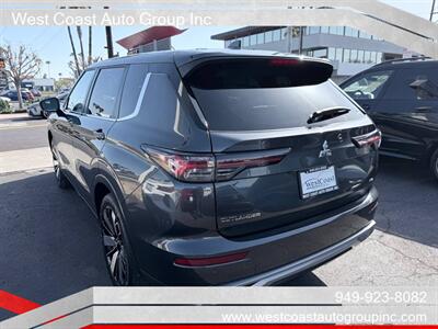 2025 Mitsubishi Outlander SE   - Photo 5 - Costa Mesa, CA 92626