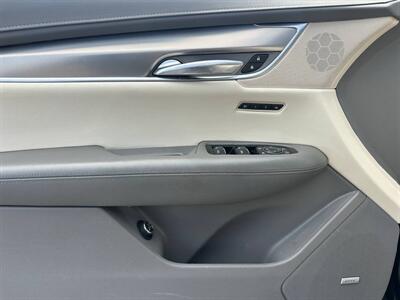 2017 Cadillac XT5 Luxury   - Photo 22 - Costa Mesa, CA 92626