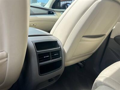 2017 Cadillac XT5 Luxury   - Photo 13 - Costa Mesa, CA 92626