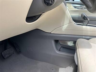 2017 Cadillac XT5 Luxury   - Photo 26 - Costa Mesa, CA 92626