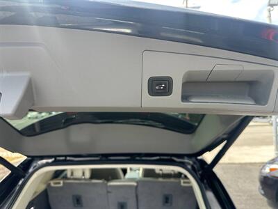 2017 Cadillac XT5 Luxury   - Photo 8 - Costa Mesa, CA 92626