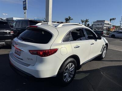 2015 INFINITI QX70   - Photo 3 - Costa Mesa, CA 92626