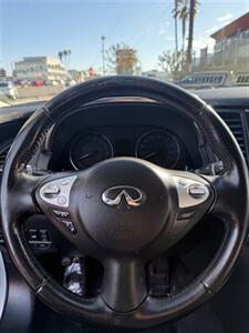 2015 INFINITI QX70   - Photo 5 - Costa Mesa, CA 92626