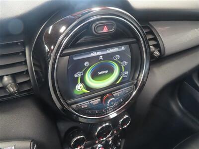 2016 MINI Convertible Cooper   - Photo 10 - Costa Mesa, CA 92626