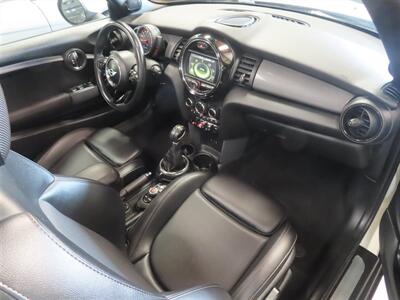 2016 MINI Convertible Cooper   - Photo 5 - Costa Mesa, CA 92626