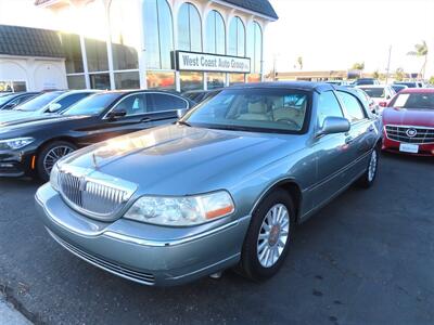 2005 Lincoln Town Car Signature   - Photo 1 - Costa Mesa, CA 92626