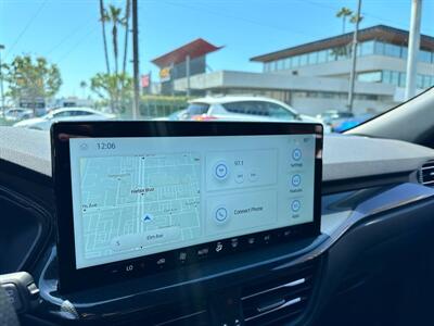 2025 Ford Escape Hybrid ST-Line   - Photo 14 - Costa Mesa, CA 92626