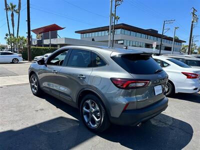 2025 Ford Escape Hybrid ST-Line   - Photo 4 - Costa Mesa, CA 92626