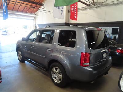 2011 Honda Pilot EX-L w/Navi   - Photo 4 - Costa Mesa, CA 92626