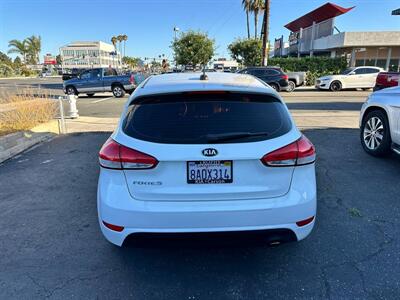 2017 Kia Forte5 LX   - Photo 5 - Costa Mesa, CA 92626