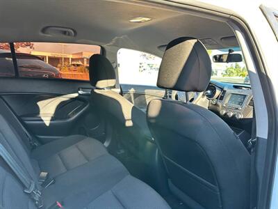 2017 Kia Forte5 LX   - Photo 8 - Costa Mesa, CA 92626