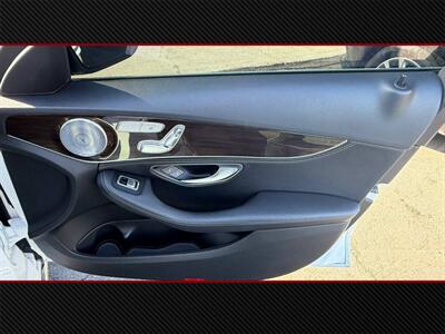 2015 Mercedes-Benz C 300   - Photo 19 - Costa Mesa, CA 92626
