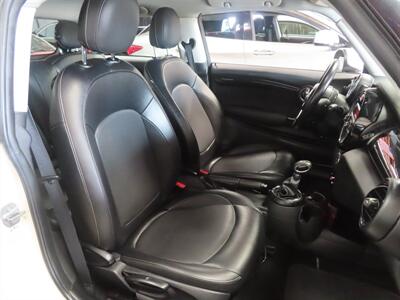 2014 MINI Hardtop Cooper   - Photo 8 - Costa Mesa, CA 92626