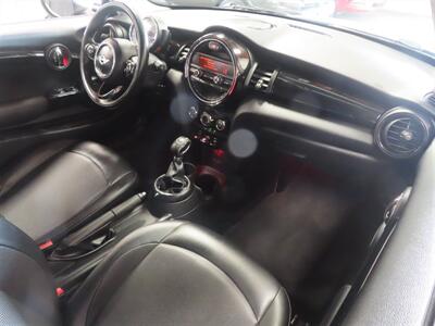 2014 MINI Hardtop Cooper   - Photo 7 - Costa Mesa, CA 92626