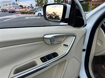 2013 Volvo XC60 3.2   - Photo 13 - Costa Mesa, CA 92626