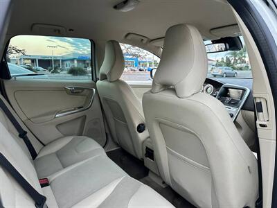 2013 Volvo XC60 3.2   - Photo 9 - Costa Mesa, CA 92626