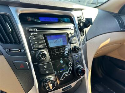 2011 Hyundai SONATA GLS   - Photo 14 - Costa Mesa, CA 92626