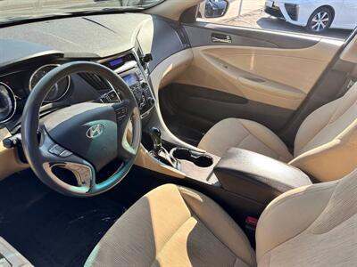 2011 Hyundai SONATA GLS   - Photo 8 - Costa Mesa, CA 92626