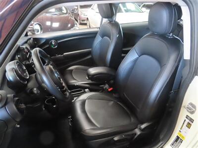 2014 MINI Hardtop Cooper   - Photo 6 - Costa Mesa, CA 92626