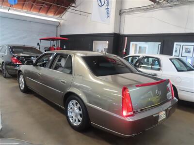 2011 Cadillac DTS 4.6L V8   - Photo 4 - Costa Mesa, CA 92626