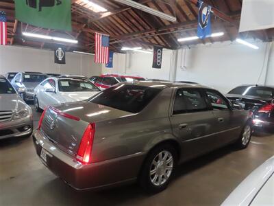 2011 Cadillac DTS 4.6L V8   - Photo 3 - Costa Mesa, CA 92626