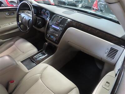 2011 Cadillac DTS 4.6L V8   - Photo 6 - Costa Mesa, CA 92626