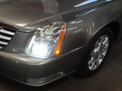 2011 Cadillac DTS 4.6L V8   - Photo 19 - Costa Mesa, CA 92626