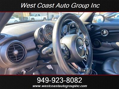 2017 MINI Hardtop 4 Door Cooper   - Photo 9 - Costa Mesa, CA 92626