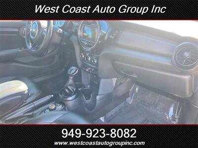 2017 MINI Hardtop 4 Door Cooper   - Photo 15 - Costa Mesa, CA 92626
