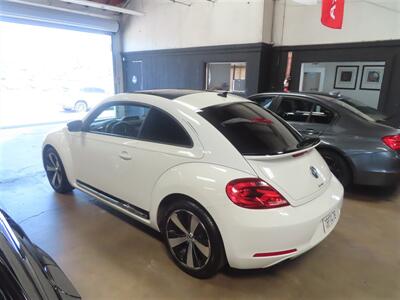 2013 Volkswagen Beetle-Classic Turbo   - Photo 3 - Costa Mesa, CA 92626