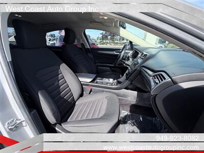 2018 Ford Fusion SE   - Photo 8 - Costa Mesa, CA 92626