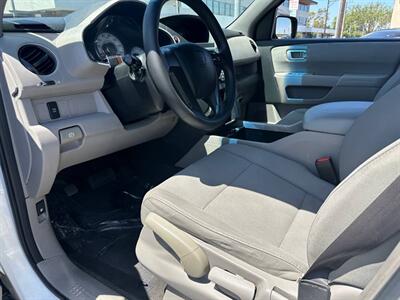 2011 Honda Pilot LX   - Photo 8 - Costa Mesa, CA 92626