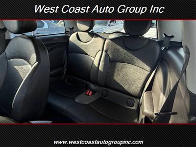 2010 MINI Cooper S   - Photo 12 - Costa Mesa, CA 92626