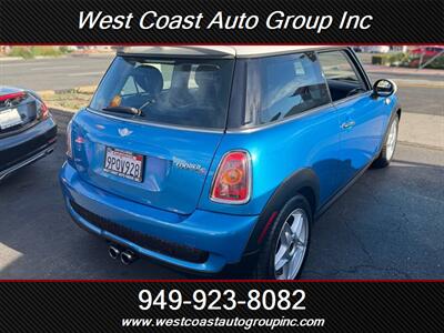 2010 MINI Cooper S   - Photo 4 - Costa Mesa, CA 92626