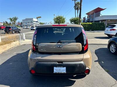 2015 Kia Soul +   - Photo 5 - Costa Mesa, CA 92626