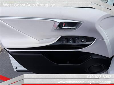 2017 Toyota Mirai   - Photo 18 - Costa Mesa, CA 92626