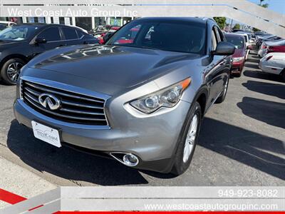 2015 INFINITI QX70 - Photo 3 - Costa Mesa, CA 92626