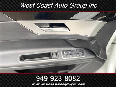 2017 Jaguar XF 35t   - Photo 18 - Costa Mesa, CA 92626