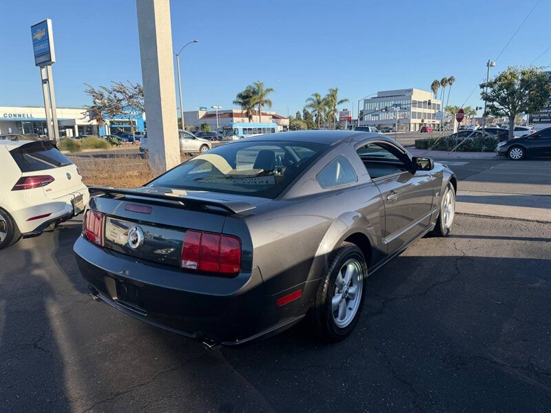 2007 Ford Mustang GT Premium photo 2