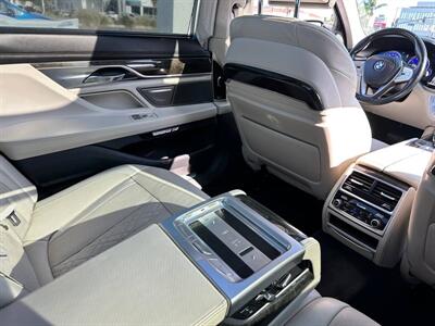 2016 BMW 750i   - Photo 11 - Costa Mesa, CA 92626