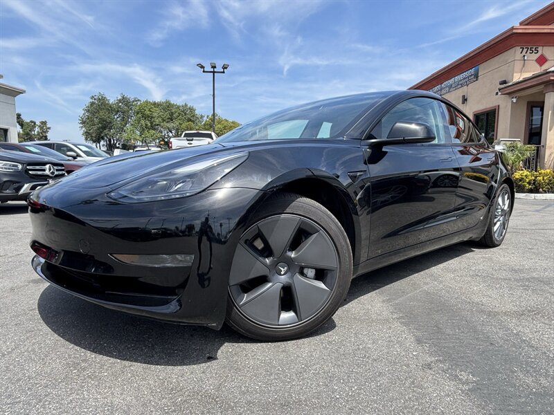 2023 Tesla Model 3 -'s photo
