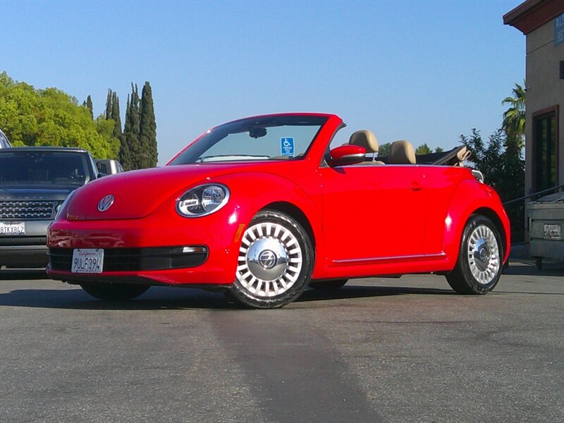 2013 Volkswagen Beetle 2.5L Conv. auto PZEV's photo