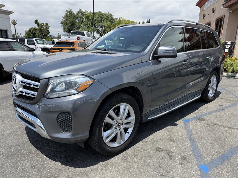 2019 Mercedes-Benz GLS GLS450's photo