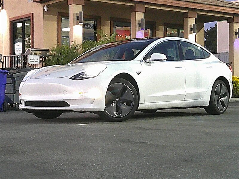 2019 Tesla Model 3 Standard Range's photo