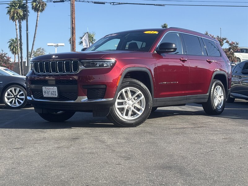 2023 Jeep Grand Cherokee L Laredo's photo