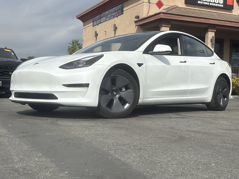 2023 Tesla Model 3's photo